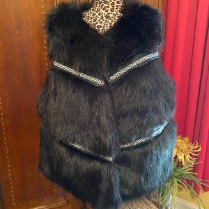 New Directions Womens Fur Vest with Tonal Accents